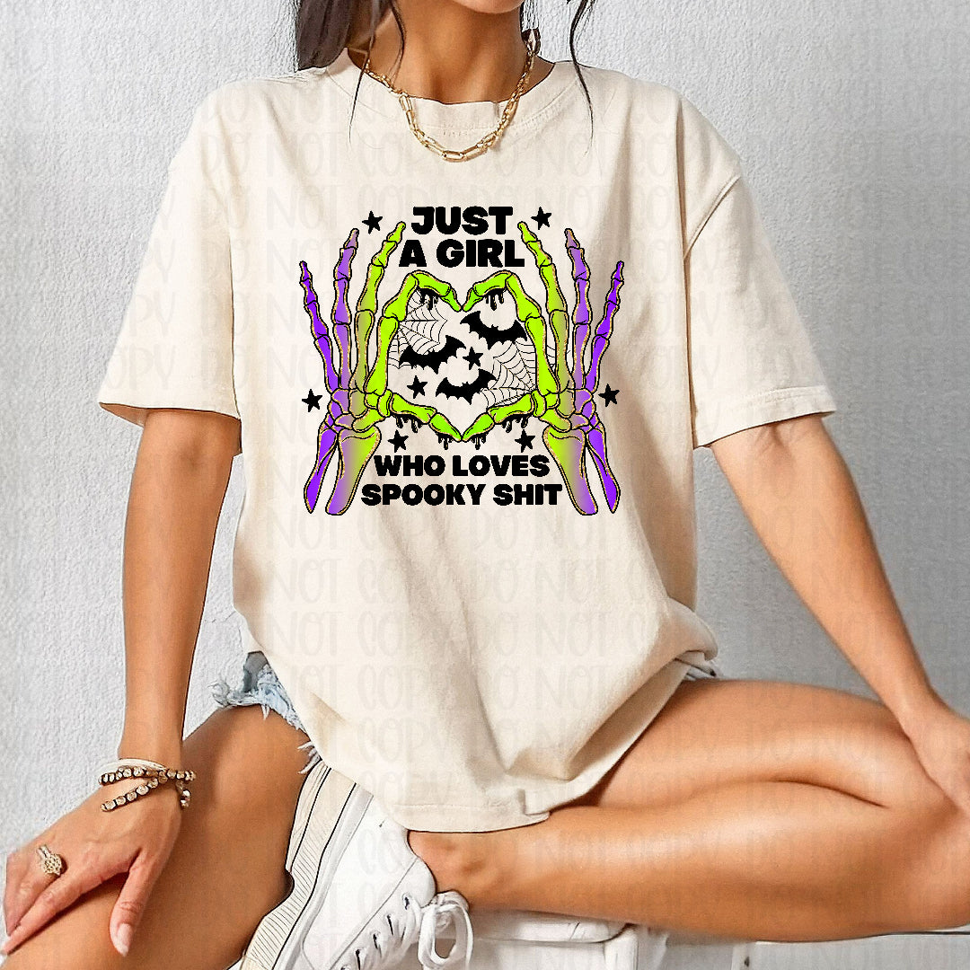Just a girl who loves spooky shit (Lyttle) DTF Transfer