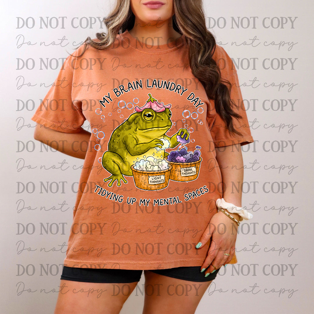 My brain laundry day- frog doing laundry (CC) DTF Transfer