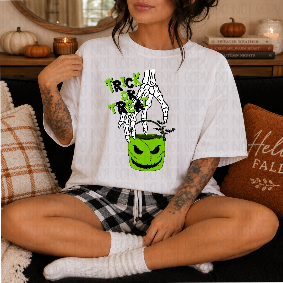 Trick or treat Oogie Halloween bucket (Texan) DTF transfer