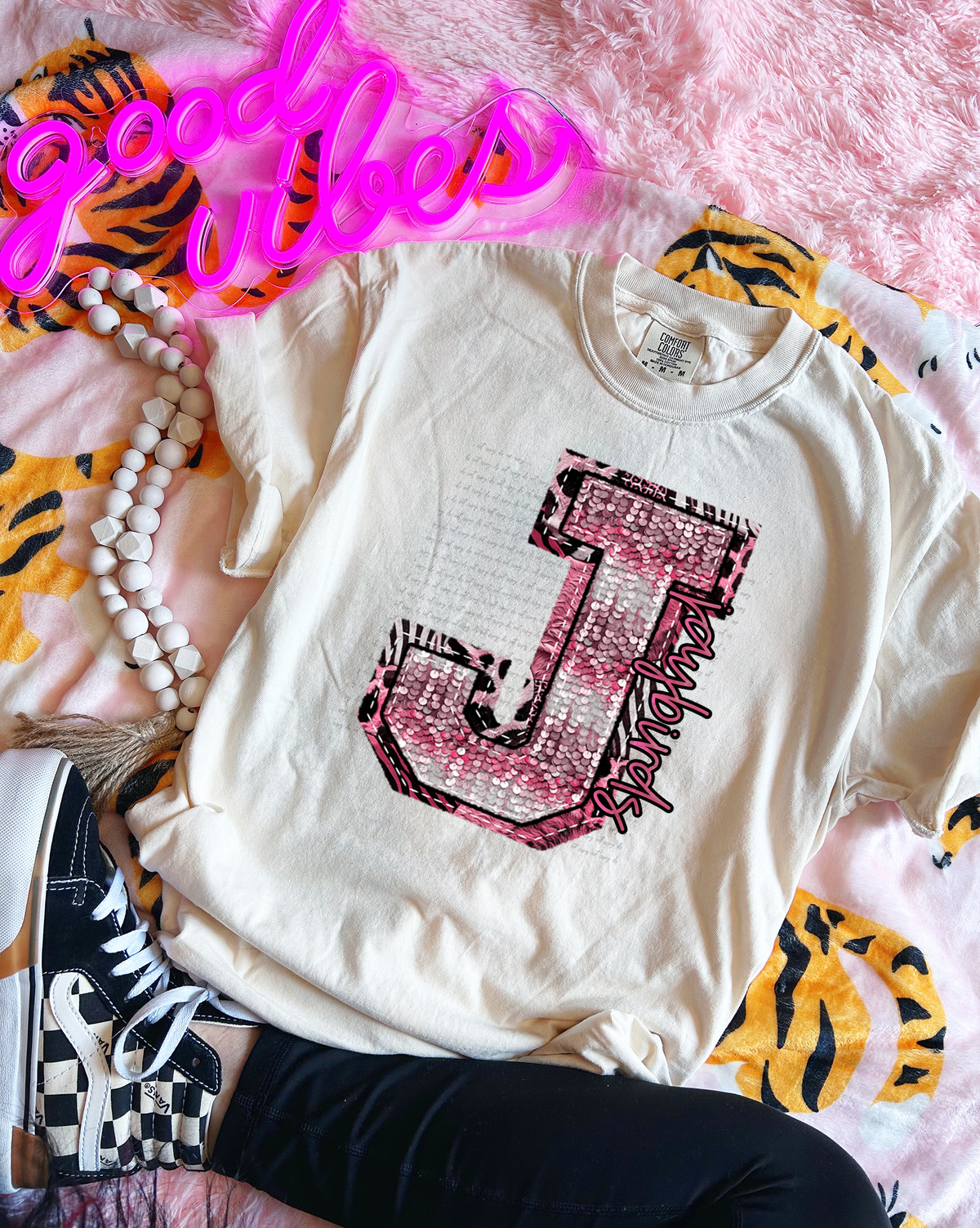 Wildpink Jaybirds J Sequins 74886 DTF Transfer