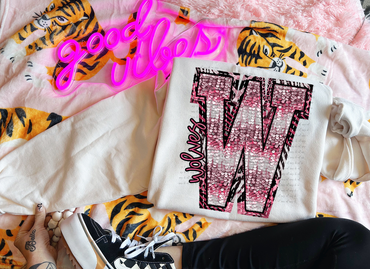 Wildpink Wolves W Sequins 74923 DTF Transfer