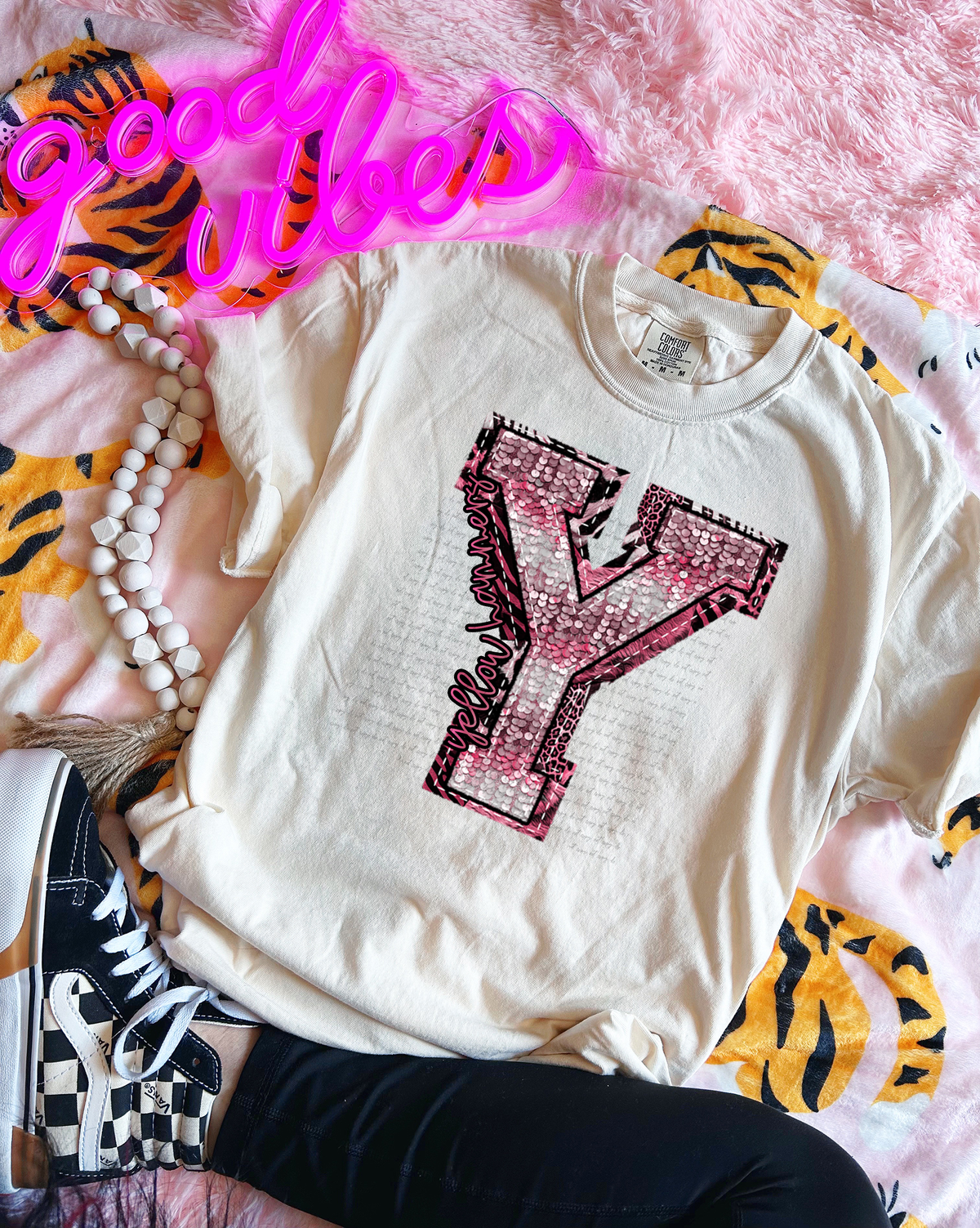 Wildpink Yellowhammers Y Sequins 74925 DTF Transfer