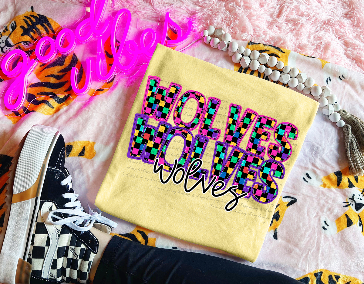 Wolves Colorful Checkered 76039 DTF Transfer
