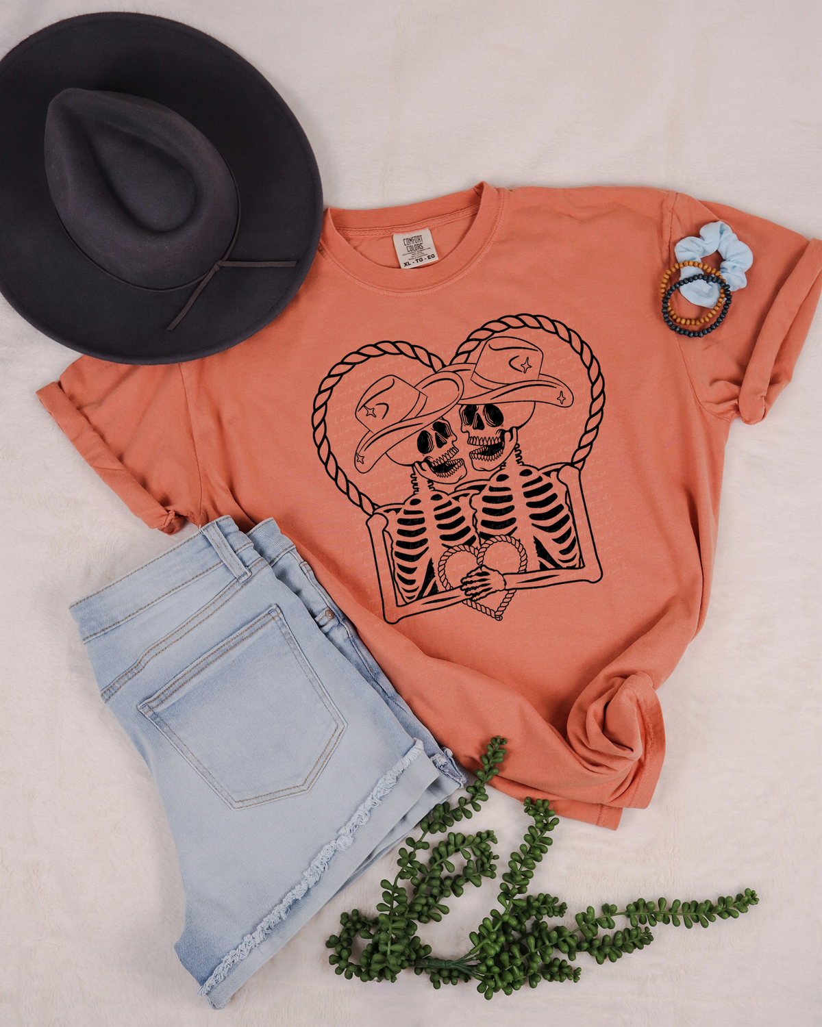 Cowboy Couple Skellie Rope Heart 81695 DTF Transfer