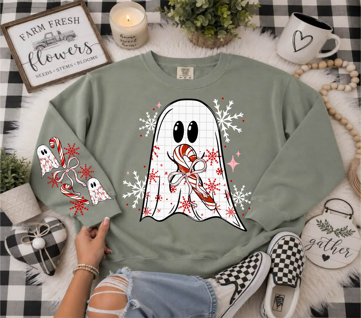 Ghost holding candy cane with bow (SLEEVE ONLY) (Linda) DTF Transfer