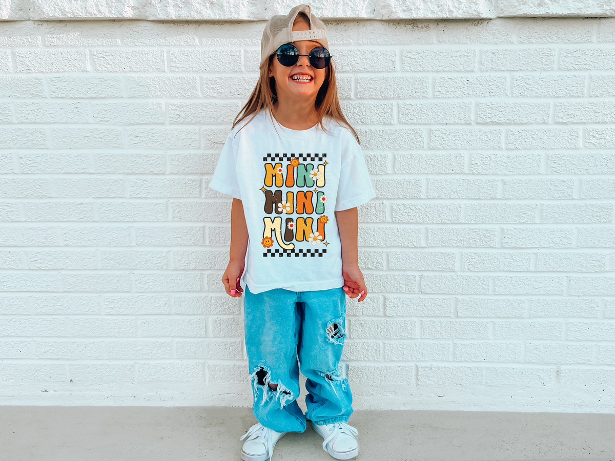 Mini Stacked Retro Black Checkered Daisies 116335 DTF Transfer