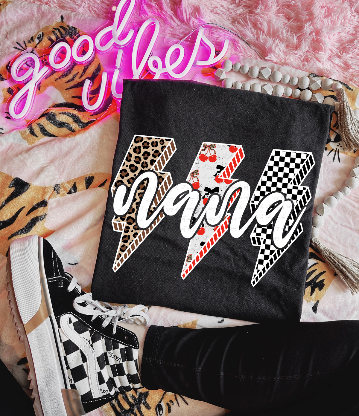 Nana White Font Lightning Bolt 108914 DTF transfer