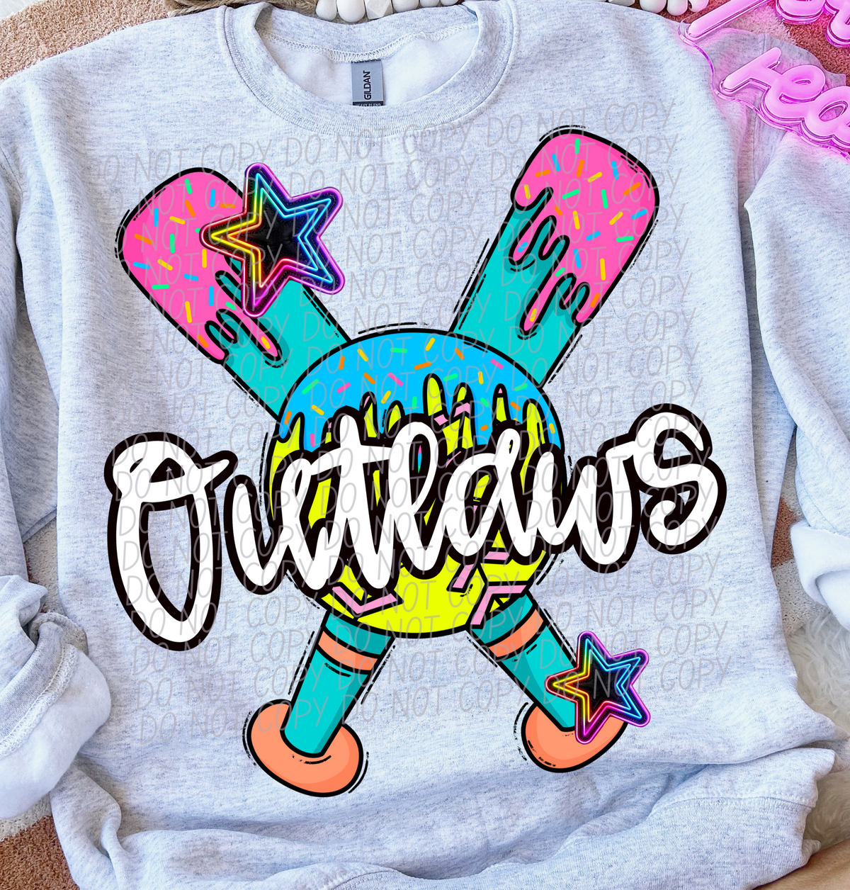 Dripping softball Outlaws (CITY) DTF transfer