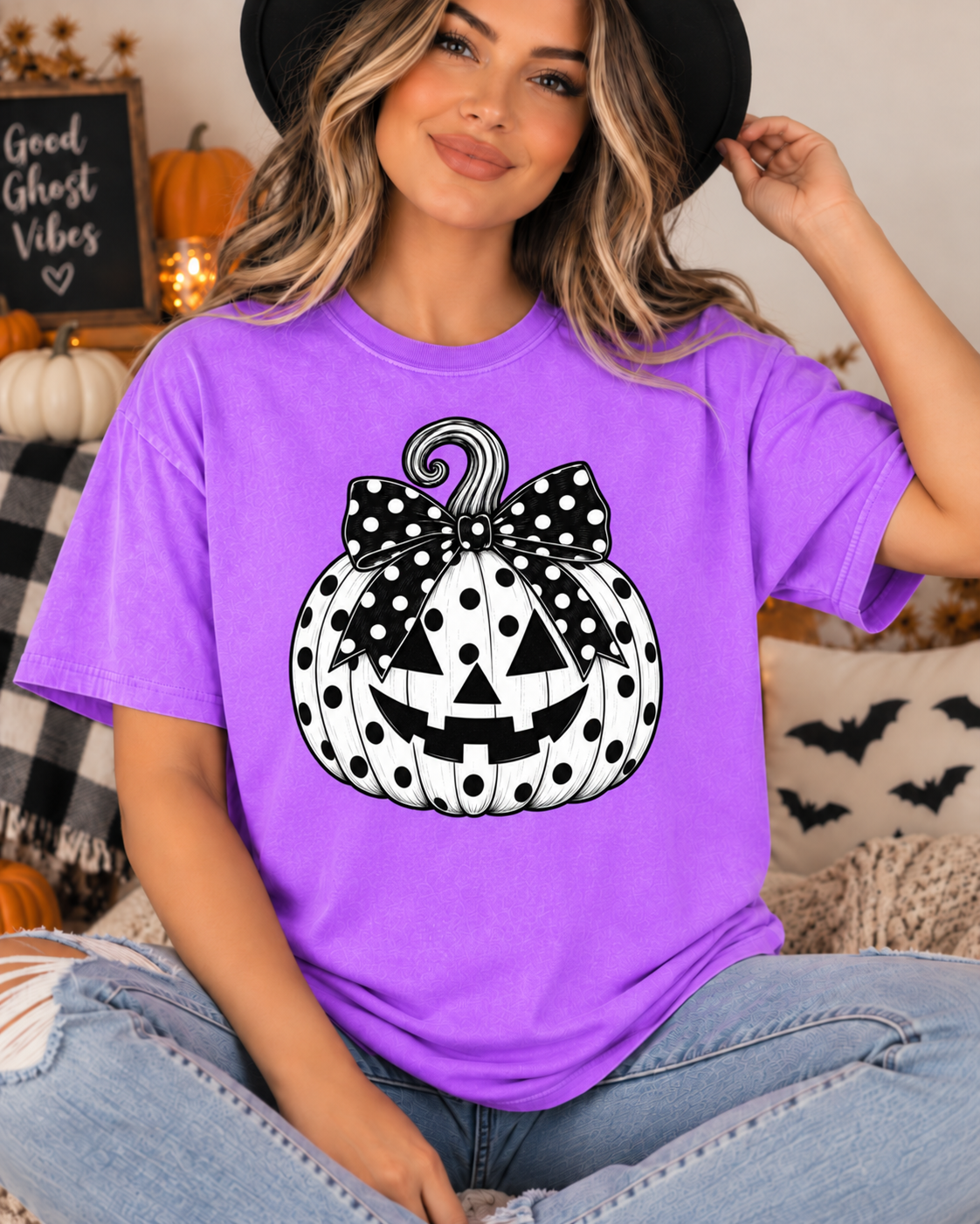 Black and white polkadot pumpkin with bow (Parker) DTF transfer