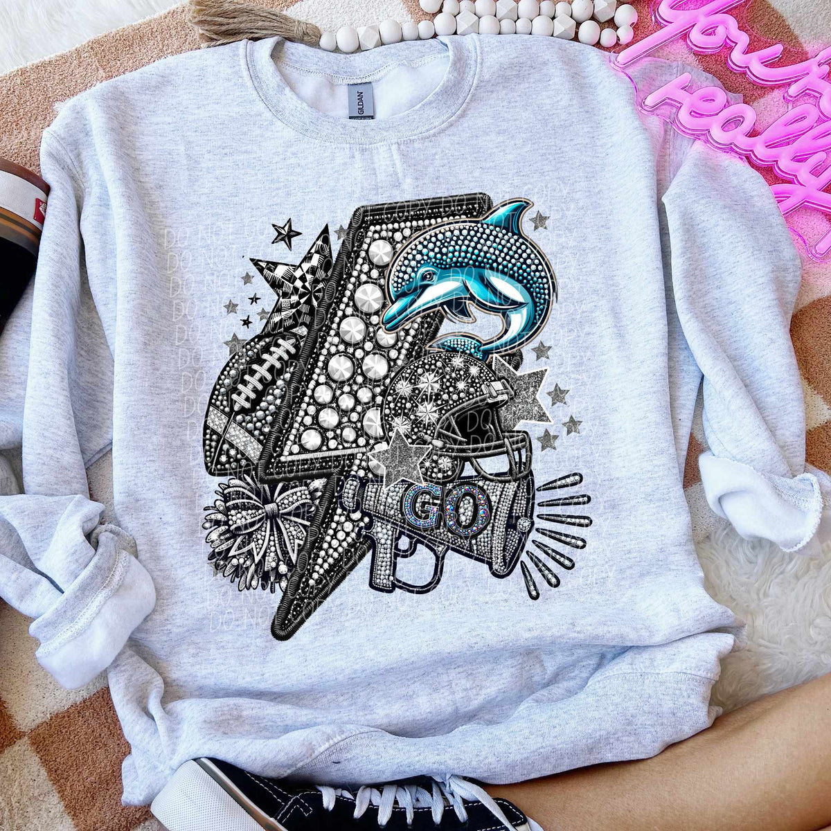Rhinestone lightning bolt dolphins 44489 DTF transfer