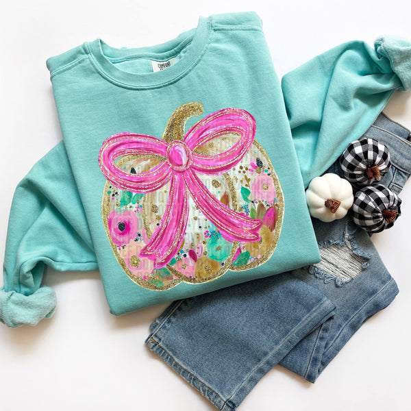 Pumpkin with large pink bow SDD DTF transfer