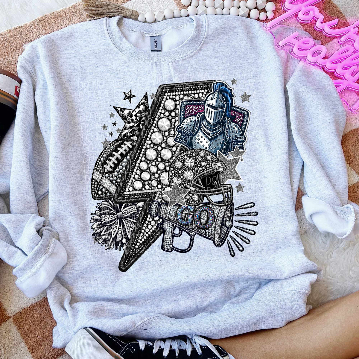 Rhinestone lightning bolt knights 44477 DTF transfer