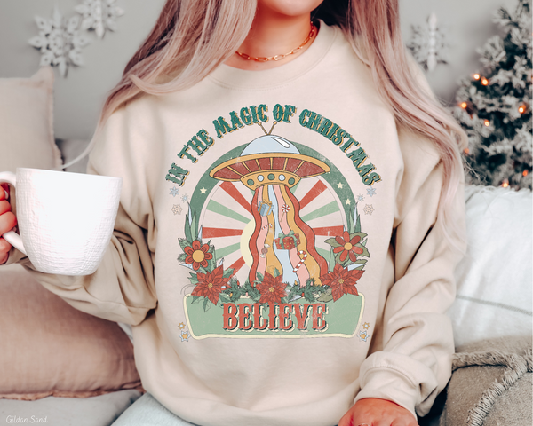 In The Magic Of Christmas Believe (Green Red Font) 226 DTF TRANSFER