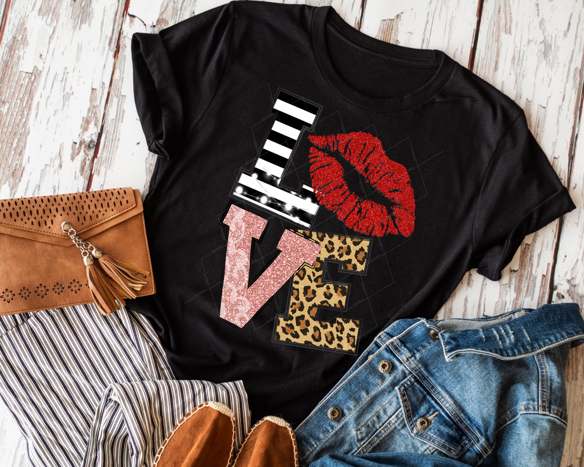 LOVE with red lips 112647 DTF TRANSFER