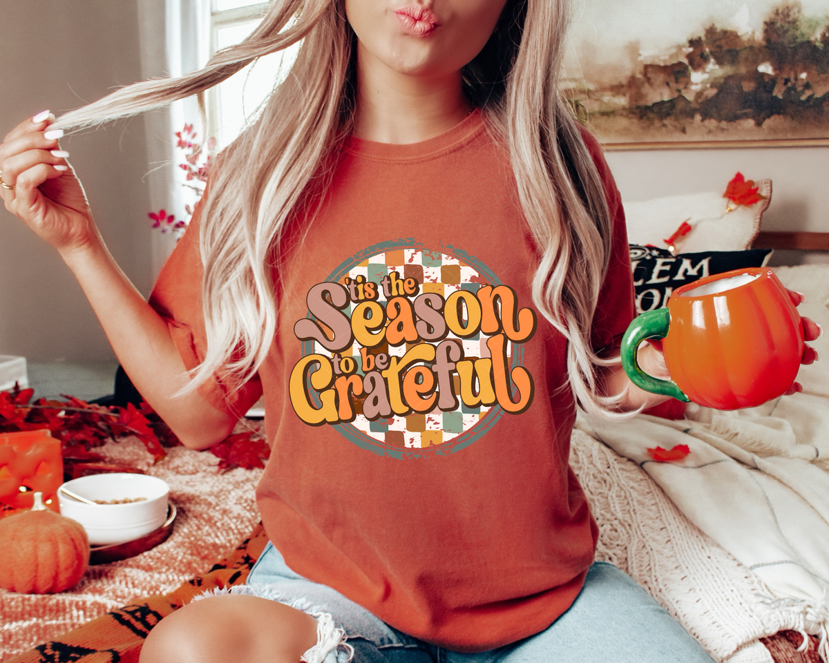 'Tis The Season To Be Grateful Checkered Retro 112279 DTF TRANSFER